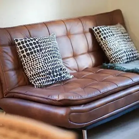 Mit Gemuetlichen Freisitz Fuer Bis Zu 10personen *