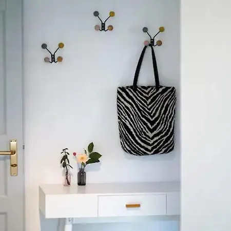 Mit Gemuetlichen Freisitz Fuer Bis Zu 10personen 度假居