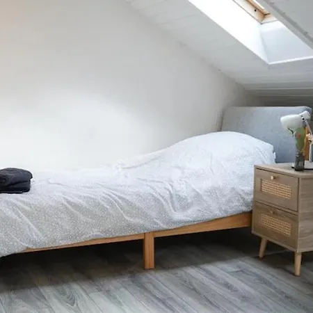 Mit Gemuetlichen Freisitz Fuer Bis Zu 10personen 罗拉赫